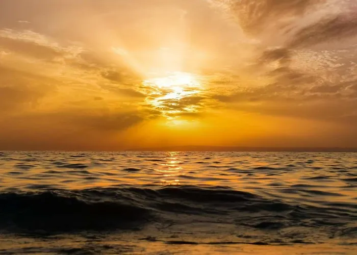 El Oasis Relajante The Relaxing Oasis Jesus Pobre